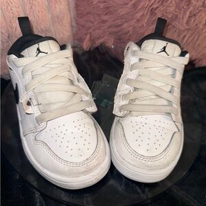 Jordan White and Black Sneakers Classic Design